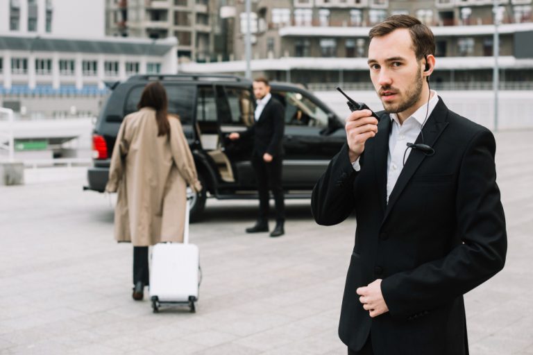 Stress‑Free Airport Transfers in Dubai with Professional Drivers