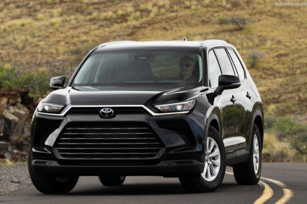 Rent a Car with Driver in Dubai