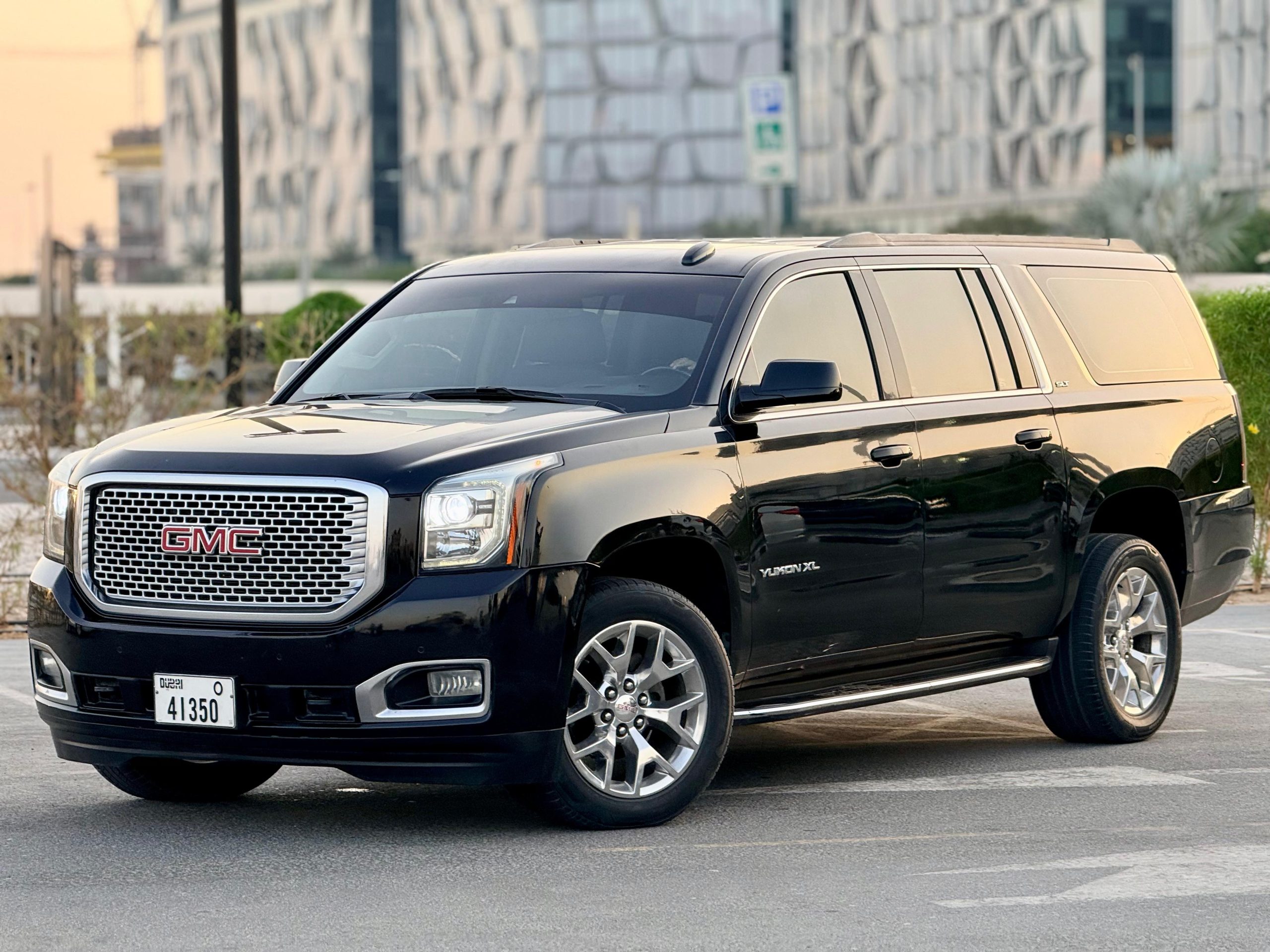 GMC - Luxury Chauffeur Service